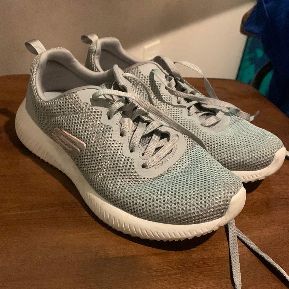 Skechers Lite-Weight Memory Form Sneakers - Women’s 5.5